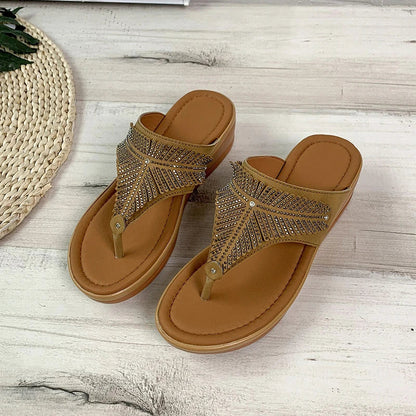 Stützende und modische orthopädische Wintersandalen